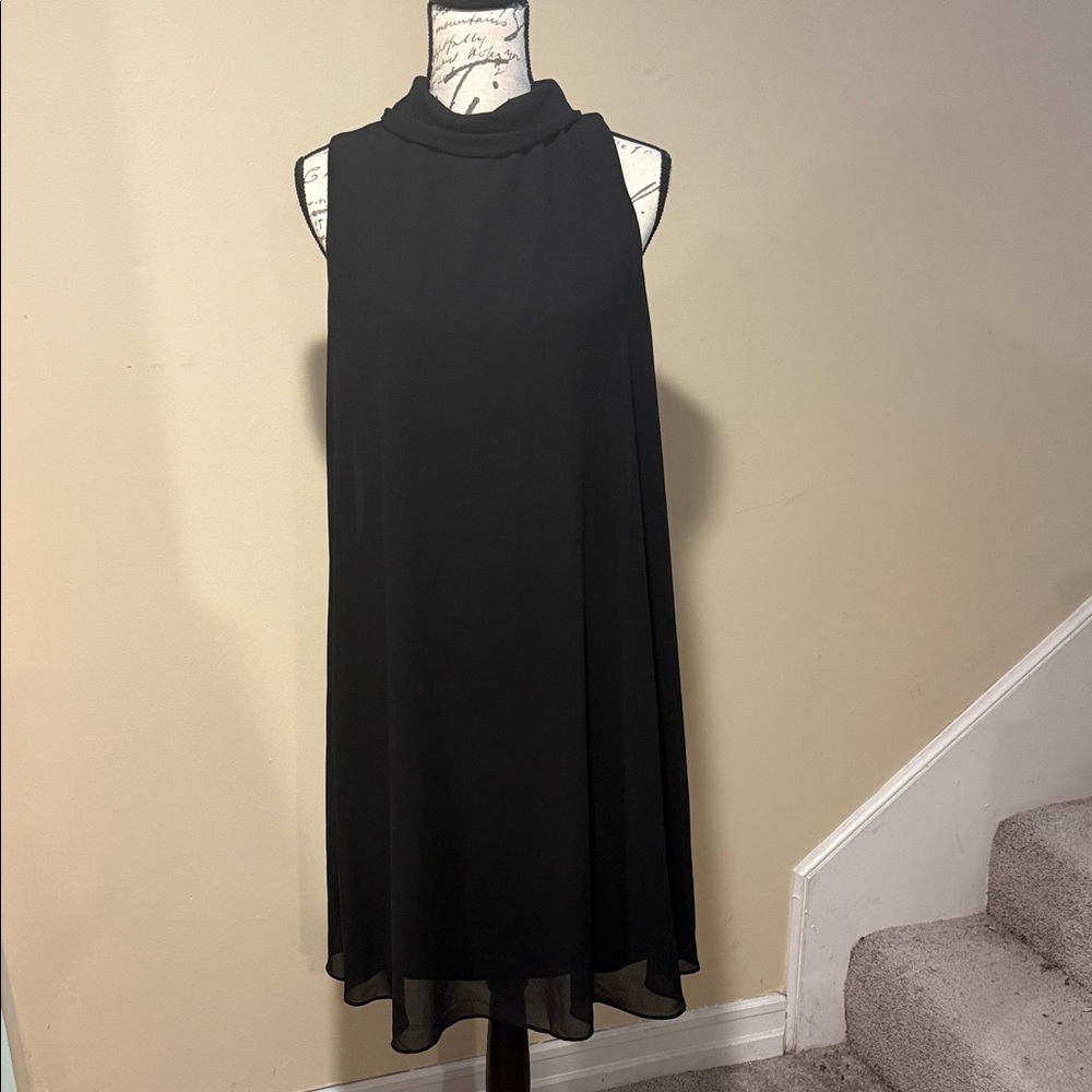 Elegant Black Sleeveless Dress